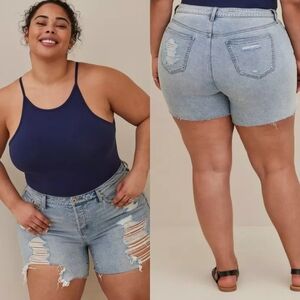 Torrid 5 Inch Classic Denim High-Rise Short Size 18